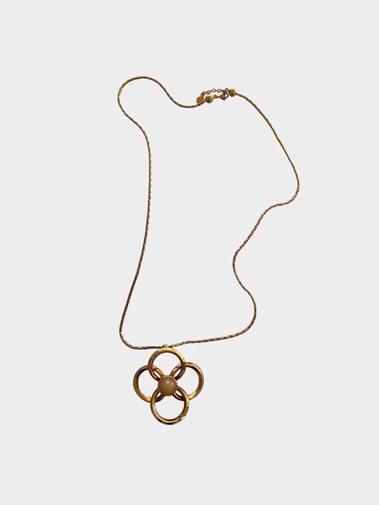 Chloé-Flower-Necklace